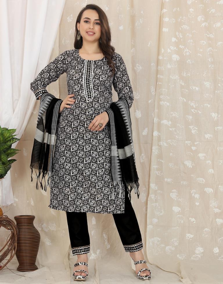 Black Cotton Printed Straight Kurta With Pant And Dupatta | Leemboodi
