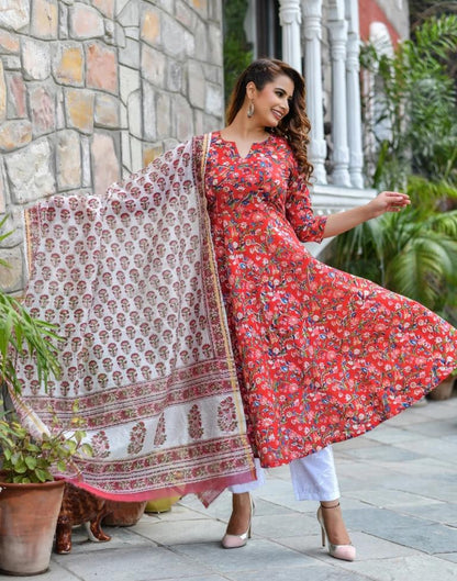 Pink Digital Printed Kurta With Pant And Dupatta