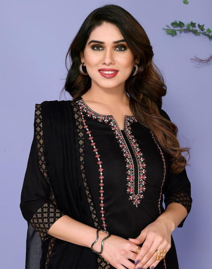 Black Gathered Kurta With Pant And Dupatta