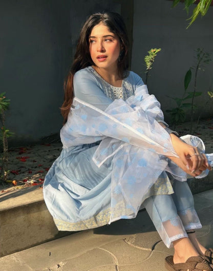 Light Blue Kurti With Pant And Dupatta | Leemboodi