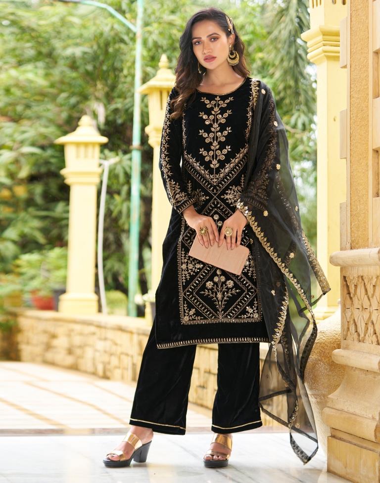 Black Embroidery Velvet Straight Kurta With Pant And Dupatta