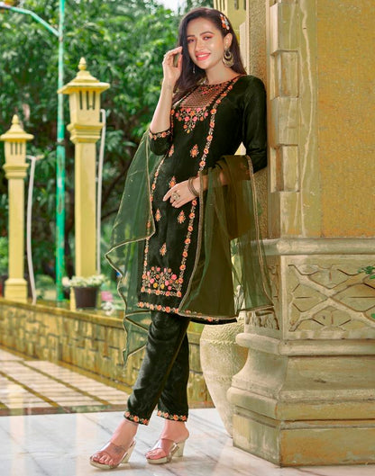 Bottle Green Embroidery Velvet Straight Kurta With Pant And Dupatta