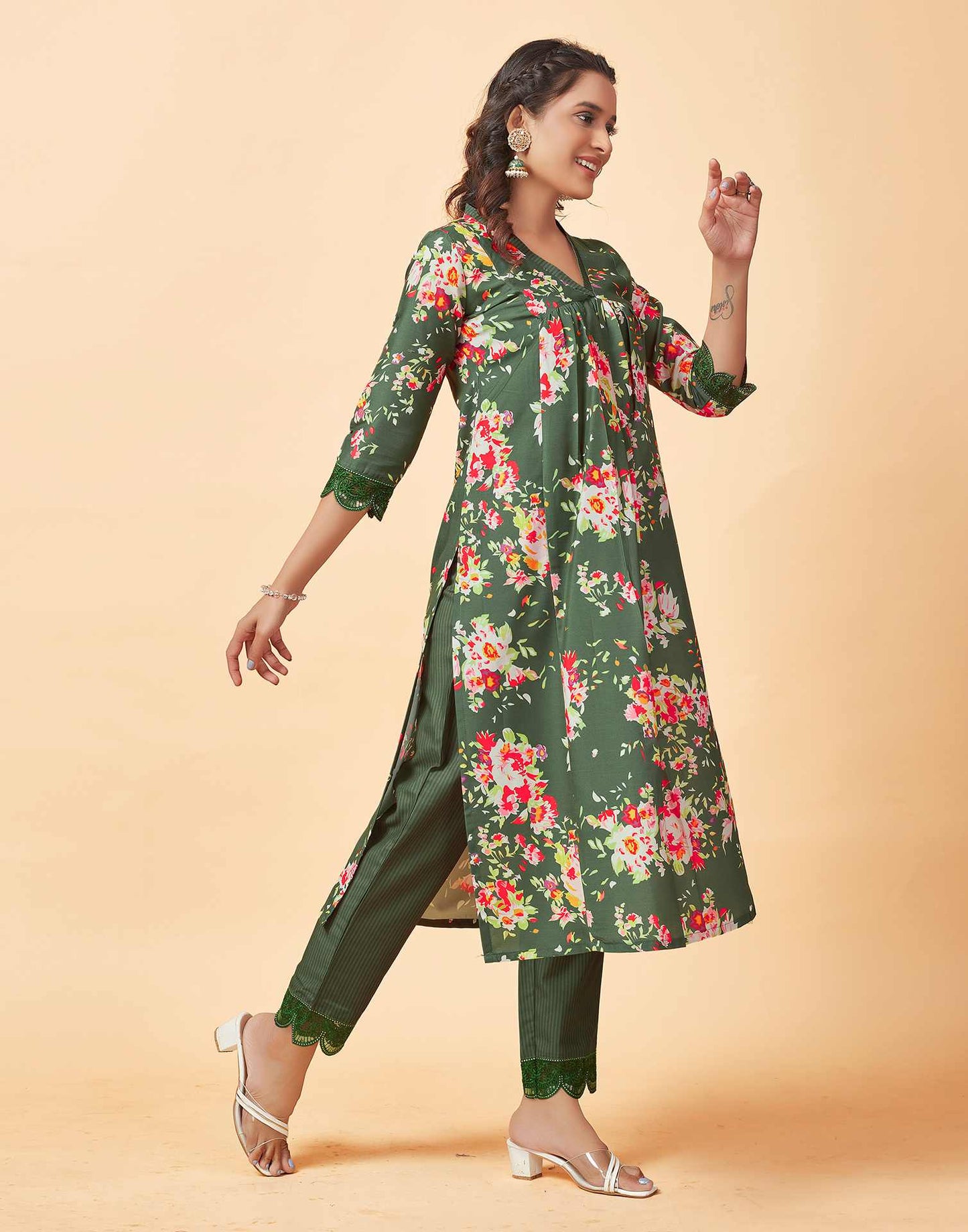 Mehndi Green V-Neck Gathered Kurta With Pant And Dupatta